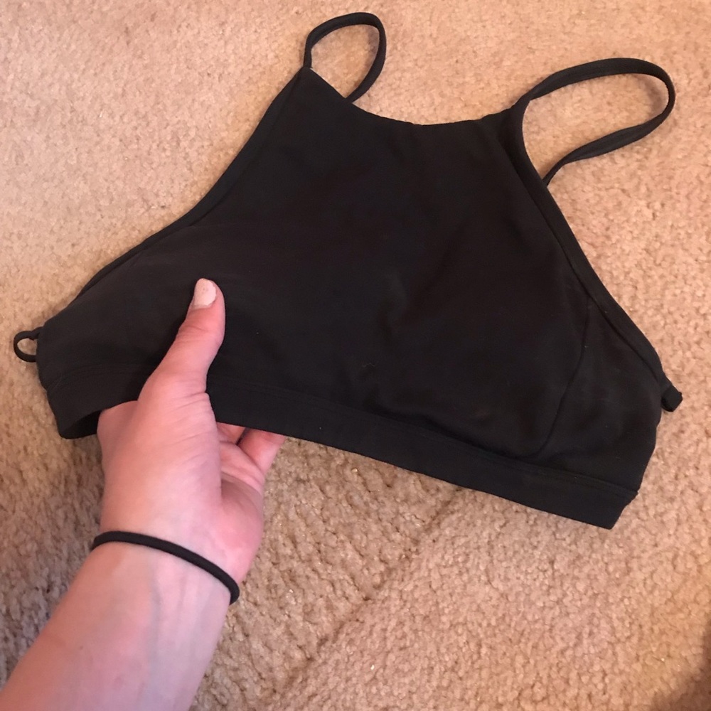 lulu lemon bra size 4 criss cross back